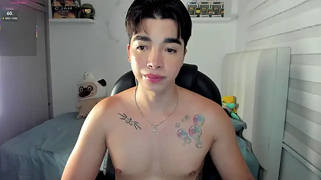 santy7v7 online show from February 2026 01:17:01 PM