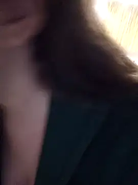 DienkaGreen online show from February 2025 11:20:02 AM