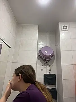 DienkaGreen online show from February 2026 09:34:01 AM