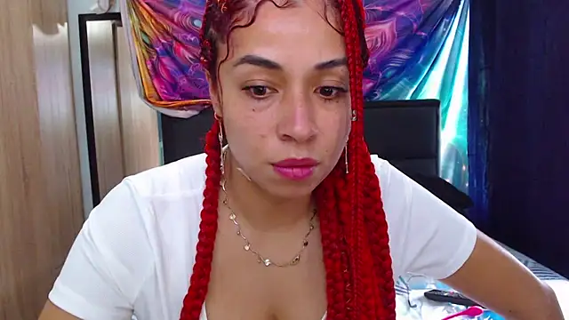 Snapshot of Alexxx_andr4 chatting on November 2025 05:04:01 PM Alexxx andr4 online show from November 2025 05:04:01 PM