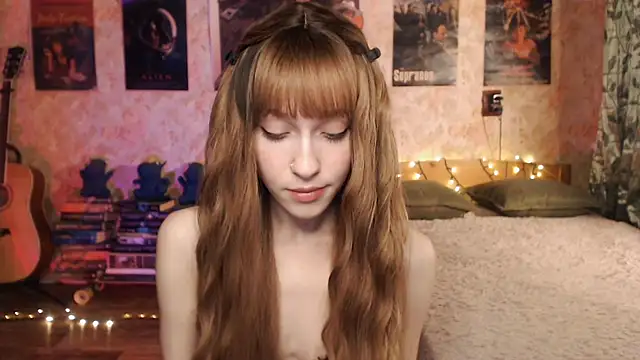 Friendly Ellie online show from December 2024 01:10:01 PM