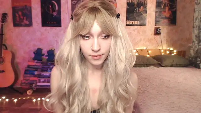 Friendly Ellie online show from January 2025 12:27:02 AM