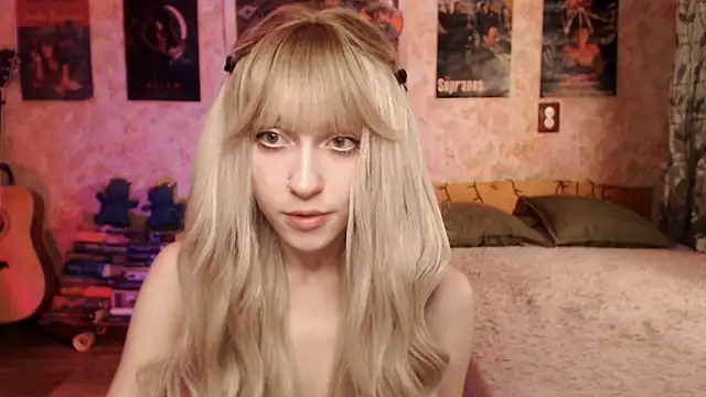 Friendly Ellie online show from March 2025 11:16:02 PM