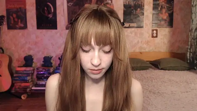 Friendly Ellie online show from March 2026 12:25:01 AM