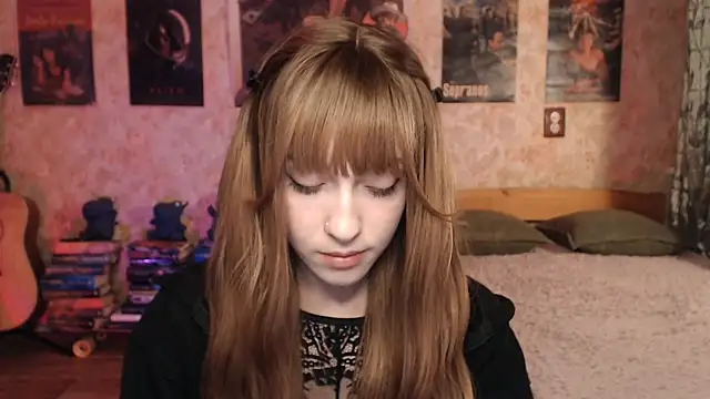 Friendly Ellie online show from March 2026 11:20:02 PM
