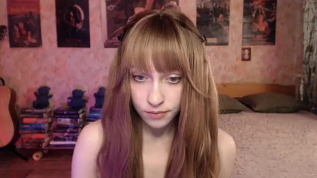 Friendly Ellie online show from April 2026 01:30:01 AM