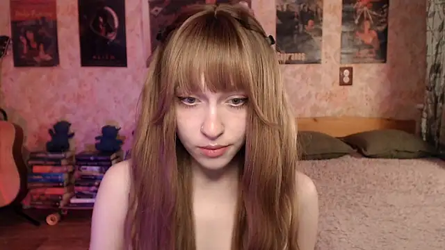 Friendly Ellie online show from April 2026 11:13:02 PM