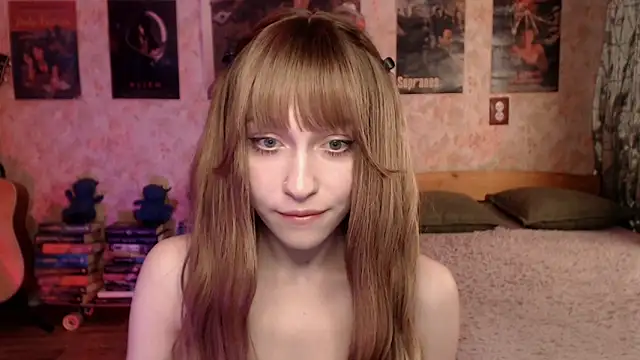 Friendly Ellie online show from May 2026 11:22:02 PM