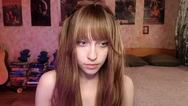 Friendly Ellie online show from May 2026 12:19:01 AM
