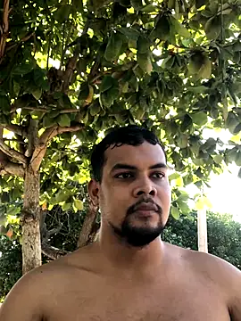 Snapshot of ElsecretodeBruno chatting on November 2025 07:15:01 PM ElsecretodeBruno online show from November 2025 07:15:01 PM