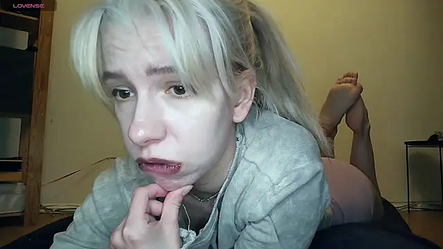 cruellagoth666 online show from April 2026 03:56:01 PM