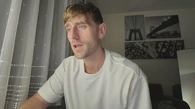 Snapshot of lukegunn chatting on February 2026 12:04:02 AM lukegunn online show from February 2026 12:04:02 AM