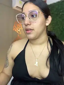 Amandanauty online show from December 2024 12:26:02 AM