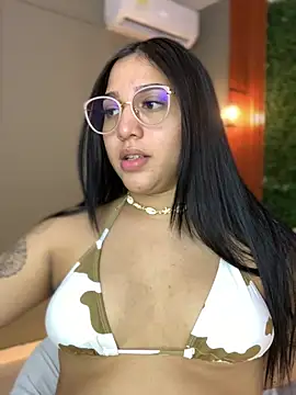 Amandanauty online show from December 2024 06:09:01 AM