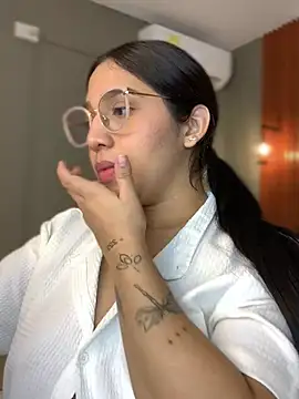 Amandanauty online show from December 2024 04:26:01 AM