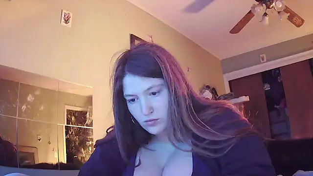 Angelk43 online show from May 2026 05:13:01 AM