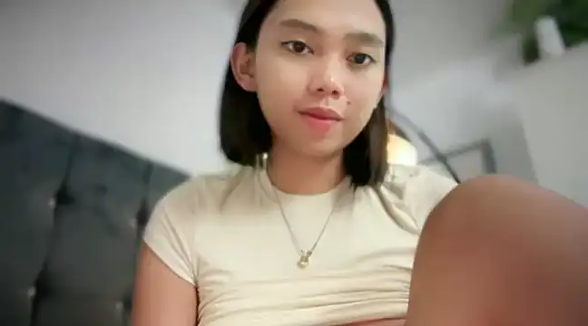 Snapshot of GenesisCastillano chatting on February 2025 07:20:02 PM GenesisCastillano online show from February 2025 07:20:02 PM