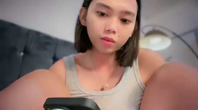 Snapshot of GenesisCastillano chatting on February 2025 01:55:01 PM GenesisCastillano online show from February 2025 01:55:01 PM