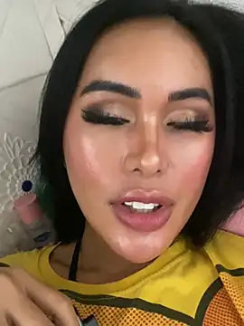 Snapshot of HeavenlyStar chatting on December 2024 08:47:02 PM HeavenlyStar online show from December 2024 08:47:02 PM