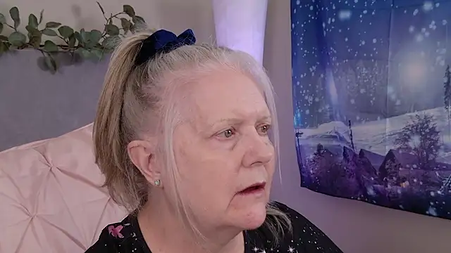 Snapshot of Kaitlyn_Winters chatting on January 2026 08:02:02 PM Kaitlyn Winters online show from January 2026 08:02:02 PM