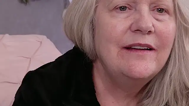 Snapshot of Kaitlyn_Winters chatting on January 2026 07:39:01 PM Kaitlyn Winters online show from January 2026 07:39:01 PM