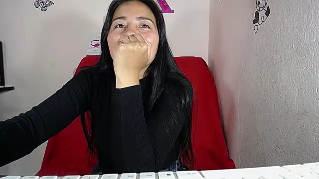 hanna girl21 online show from March 2025 07:49:02 PM