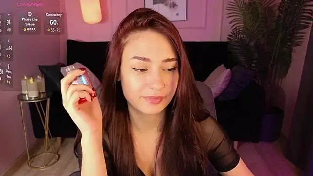 Snapshot of MilanaSugar chatting on March 2025 05:48:02 PM MilanaSugar online show from March 2025 05:48:02 PM