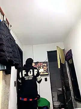 stifen  online show from December 2025 03:10:01 PM