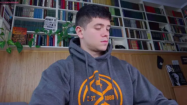 Arilas  online show from September 2025 07:01:01 AM