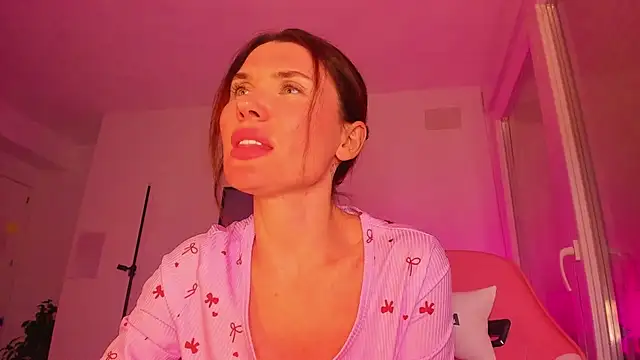 Cameron diazz online show from March 2026 10:02:02 PM