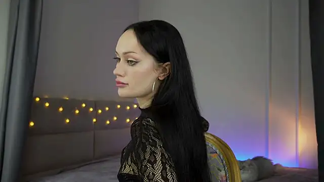 QueenAliss online show from May 2026 05:24:01 AM