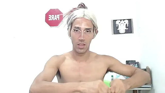 Snapshot of -Anarka- chatting on December 2025 06:15:01 PM -Anarka- online show from December 2025 06:15:01 PM