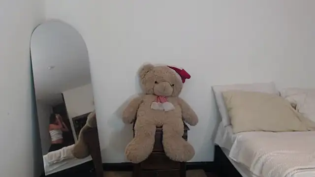 ValienteGirl  online show from March 2026 05:04:01 AM