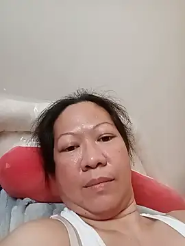 Snapshot of Sweet_Lady30 chatting on June 2026 07:03:02 AM Sweet Lady30 online show from June 2026 07:03:02 AM