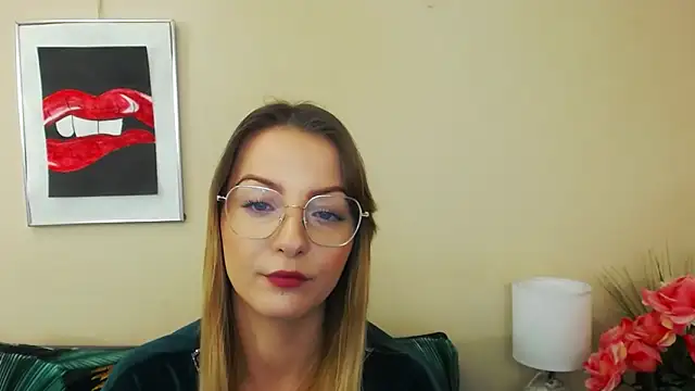 Snapshot of NatalieSexy chatting on January 2025 07:12:02 AM NatalieSexy online show from January 2025 07:12:02 AM