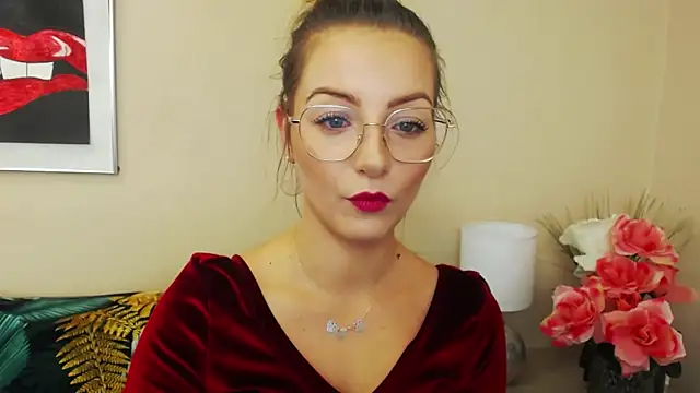 Snapshot of NatalieSexy chatting on January 2025 07:00:01 AM NatalieSexy online show from January 2025 07:00:01 AM