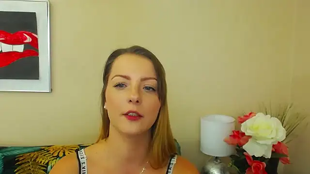 Snapshot of NatalieSexy chatting on January 2025 12:05:02 PM NatalieSexy online show from January 2025 12:05:02 PM