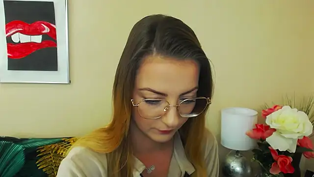 Snapshot of NatalieSexy chatting on January 2025 07:15:01 AM NatalieSexy online show from January 2025 07:15:01 AM