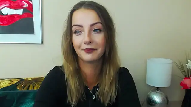 Snapshot of NatalieSexy chatting on September 2025 06:15:02 AM NatalieSexy online show from September 2025 06:15:02 AM