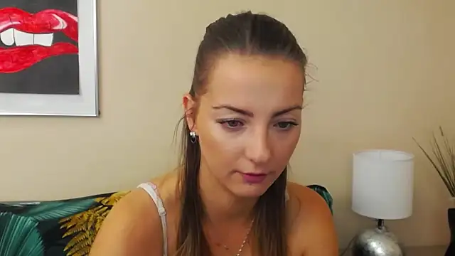 Snapshot of NatalieSexy chatting on October 2025 07:20:01 AM NatalieSexy online show from October 2025 07:20:01 AM