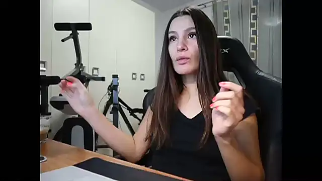 GodlyTheia online show from December 2024 03:32:01 PM