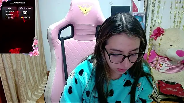 Maggie Fox3 online show from January 2025 03:01:02 AM