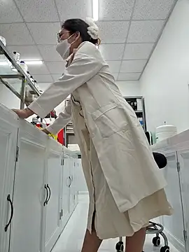 Snapshot of HinaLovely chatting on February 2026 03:13:01 AM HinaLovely online show from February 2026 03:13:01 AM