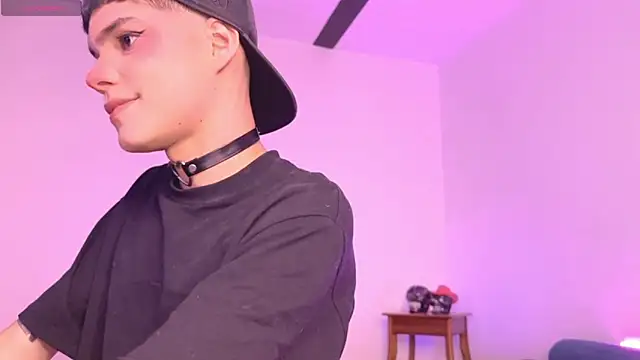 Varya Ferreira online show from March 2025 07:19:01 AM