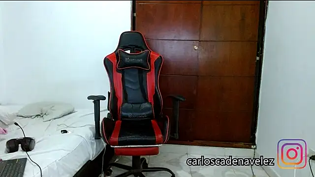 Snapshot of dickmaximum chatting on February 2026 03:17:02 PM dickmaximum online show from February 2026 03:17:02 PM