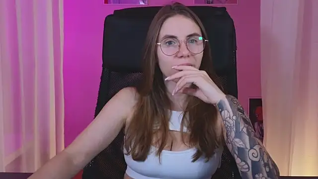 Snapshot of _AnnaStark_ chatting on January 2025 08:26:02 PM AnnaStark online show from January 2025 08:26:02 PM