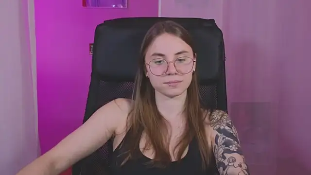 Snapshot of _AnnaStark_ chatting on January 2025 11:44:02 PM AnnaStark online show from January 2025 11:44:02 PM