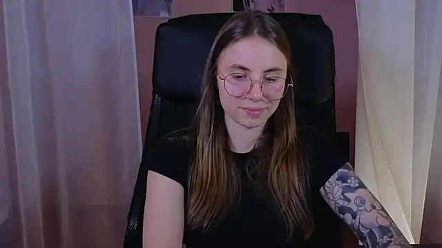 Snapshot of _AnnaStark_ chatting on February 2025 08:36:01 PM AnnaStark online show from February 2025 08:36:01 PM