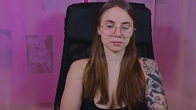 Snapshot of _AnnaStark_ chatting on February 2025 08:42:02 PM AnnaStark online show from February 2025 08:42:02 PM