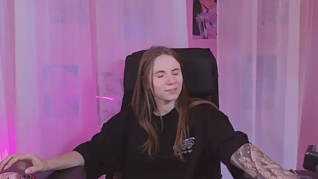 Snapshot of _AnnaStark_ chatting on March 2025 01:14:02 AM AnnaStark online show from March 2025 01:14:02 AM